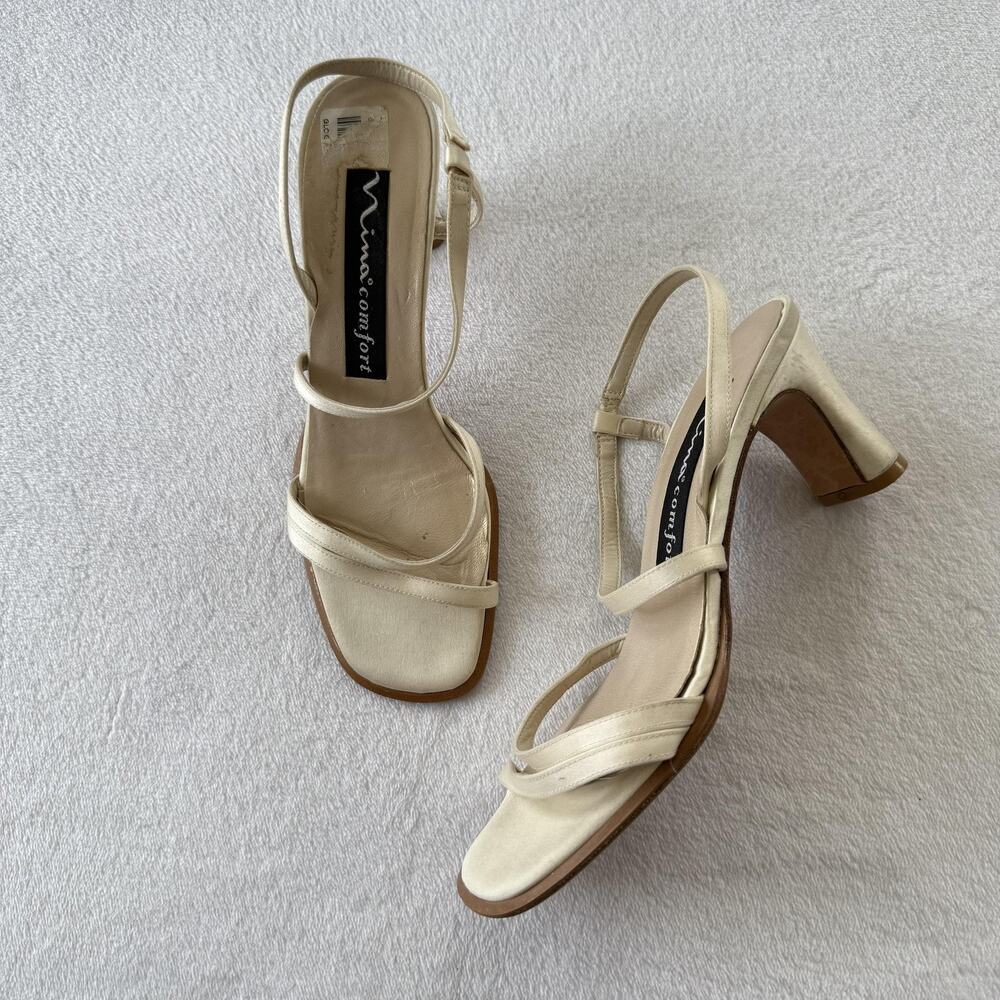 Nina Comfort Sandals Womens Size 6.5 White Ankle Strap Block Heel Wedding